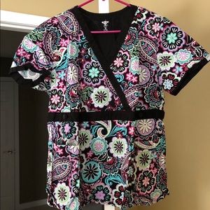 Medical coture  scrubs top. XL